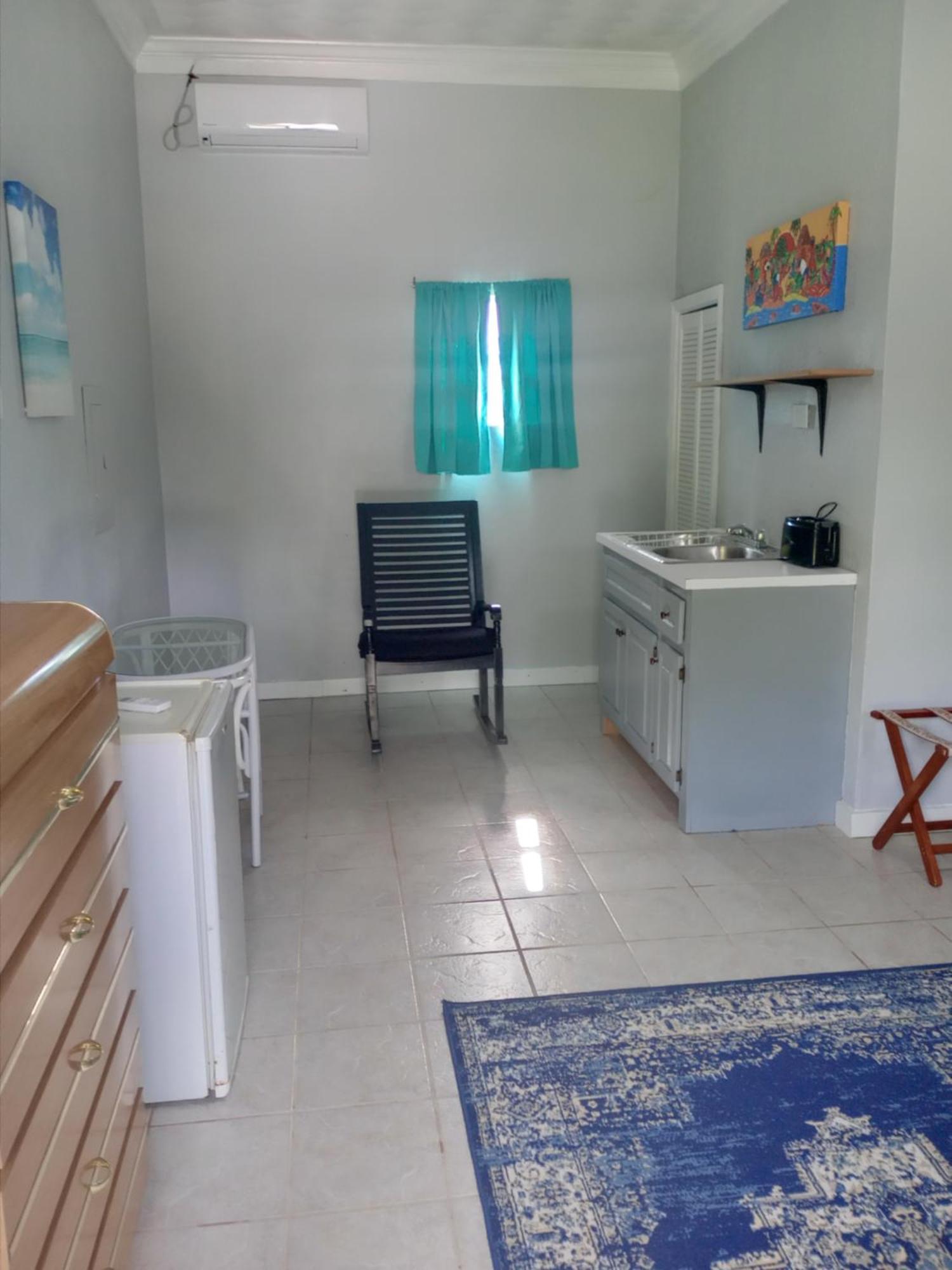 Surfers Manor Motel Gregory Town 외부 사진