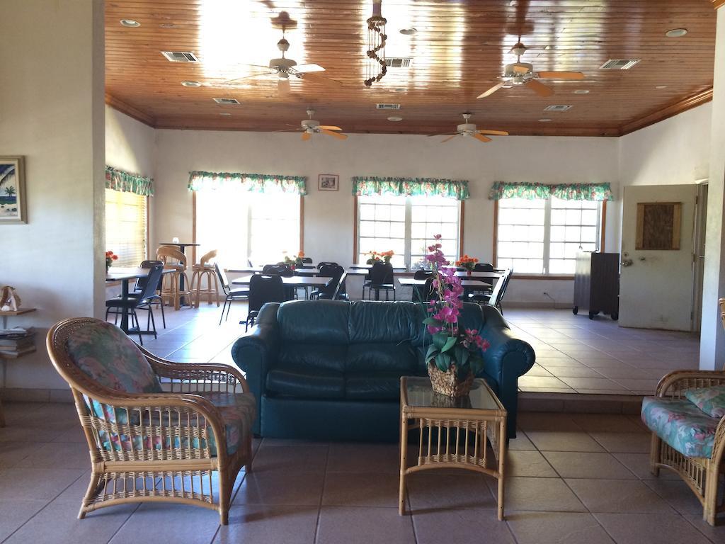 Surfers Manor Motel Gregory Town 외부 사진